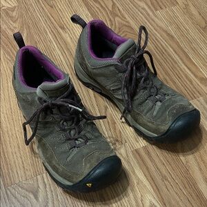 Keen Women's Brown and Purple Athletic Shoes